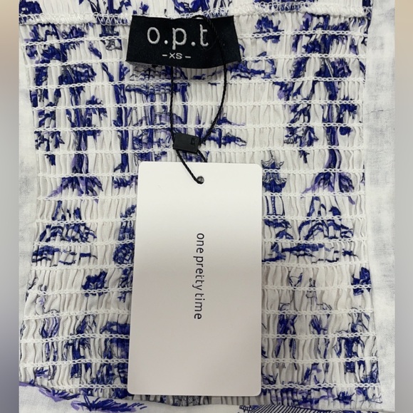 O.P.T beautiful blue top - Picture 6 of 6
